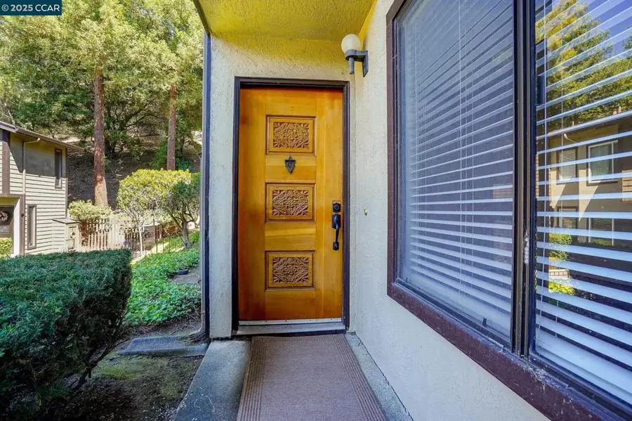 982 982 Juniper Ct, Crockett, CA 94525 - #2