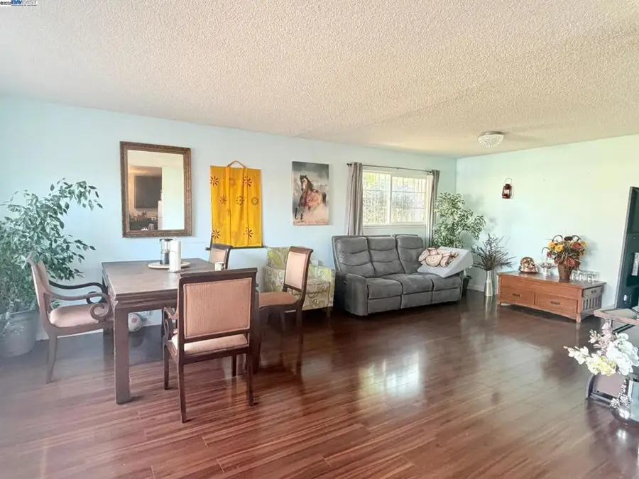2626 2626 Maine Ave, Richmond, CA 94804 - #3
