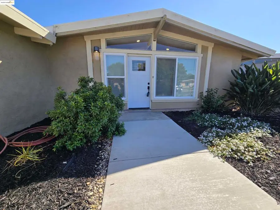 27493 Orlando, Hayward, CA 94545 - Image #2