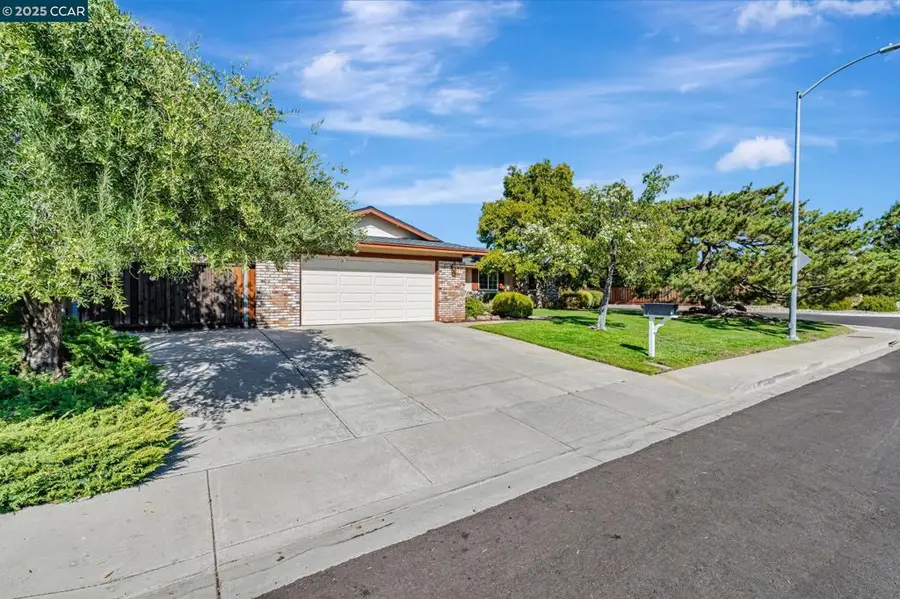 5189 Jomar Dr, Concord, CA 94521 - Image #3