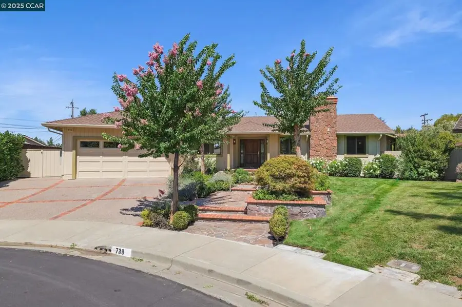 738 Mandarin Ln, Walnut Creek, CA 94598 - Image #2
