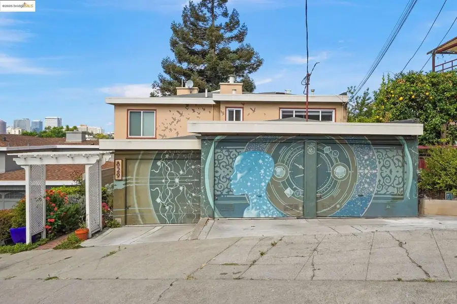 829 Vermont St, Oakland, CA 94610 - Image #2