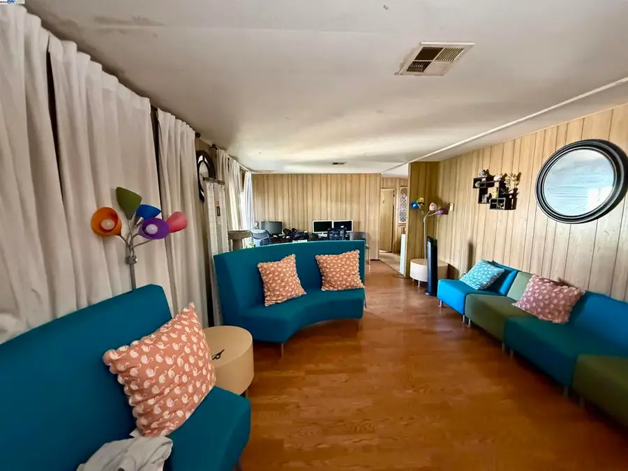 1220 Tasman, Sunnyvale, CA 94089 - Image #2