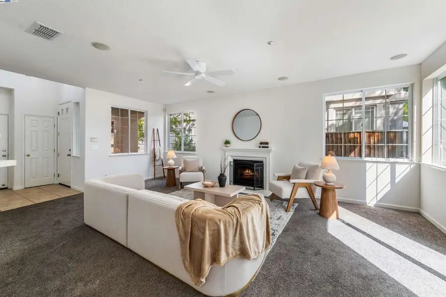 829 Berryessa Ct, Livermore, CA 94551 - Image #2