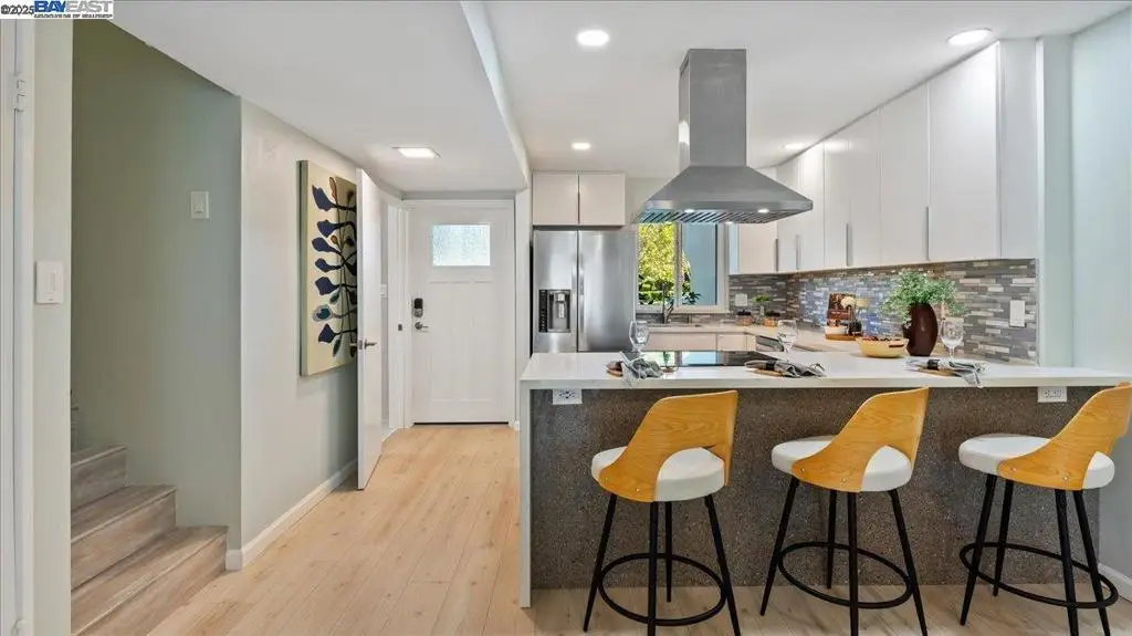 3027 Alta Vista, Alameda, CA 94502 - Image #1