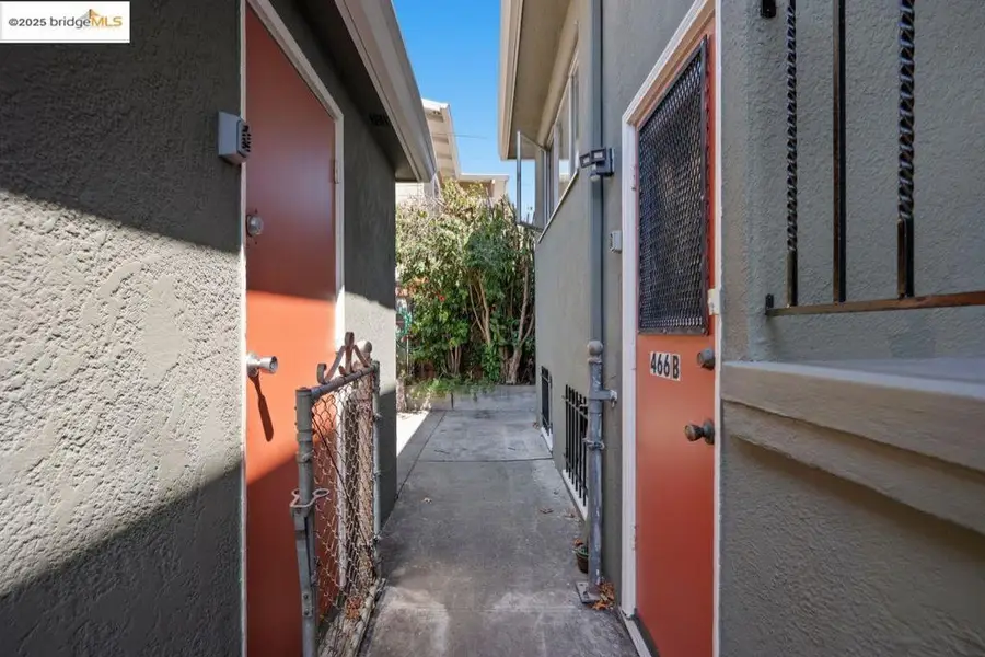 462 Cavour St, Oakland, CA 94618 - Image #3