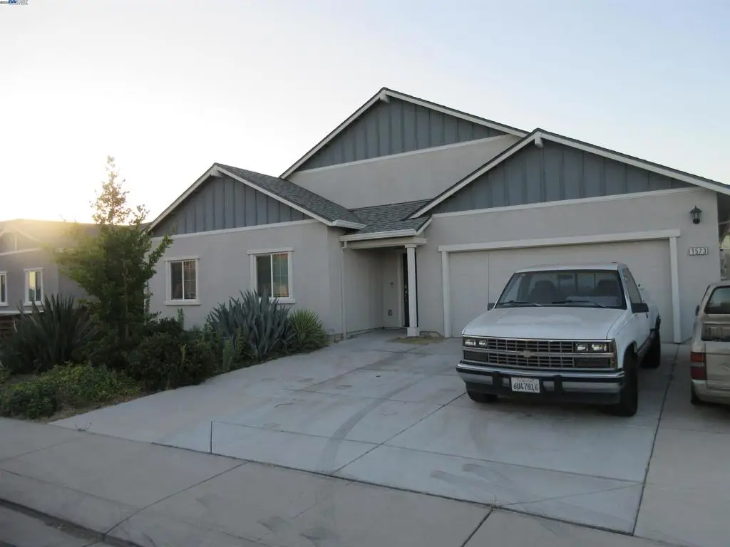 1573 Tannehill Dr, Manteca, CA 95337 - Image #1