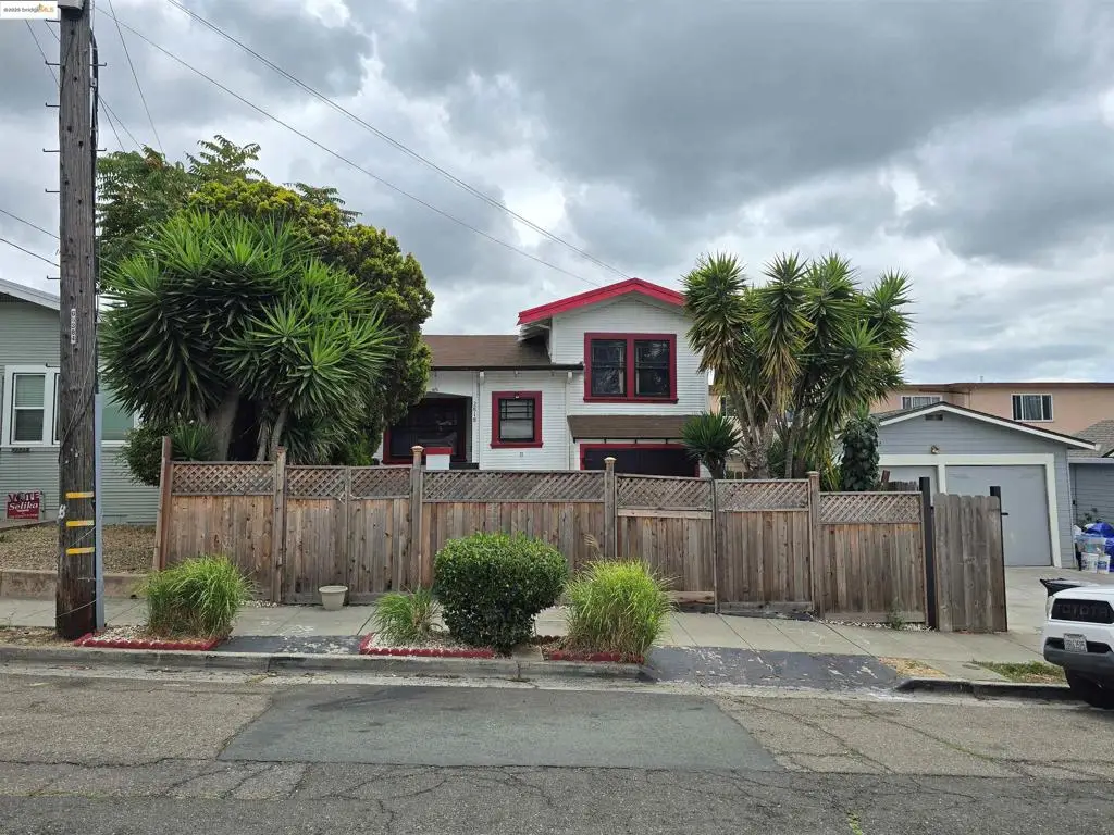 2818 Parker Ave, Oakland, CA 94605 - Image #1