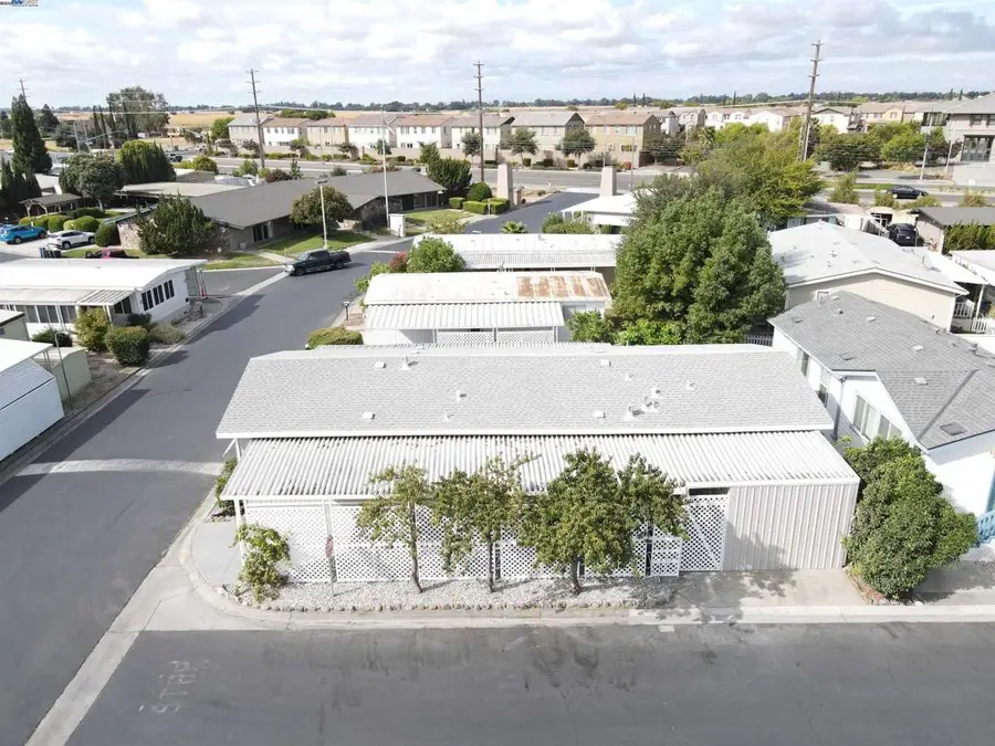 4923 Gardendell Rd, Sacramento, CA 95834 - Image #2