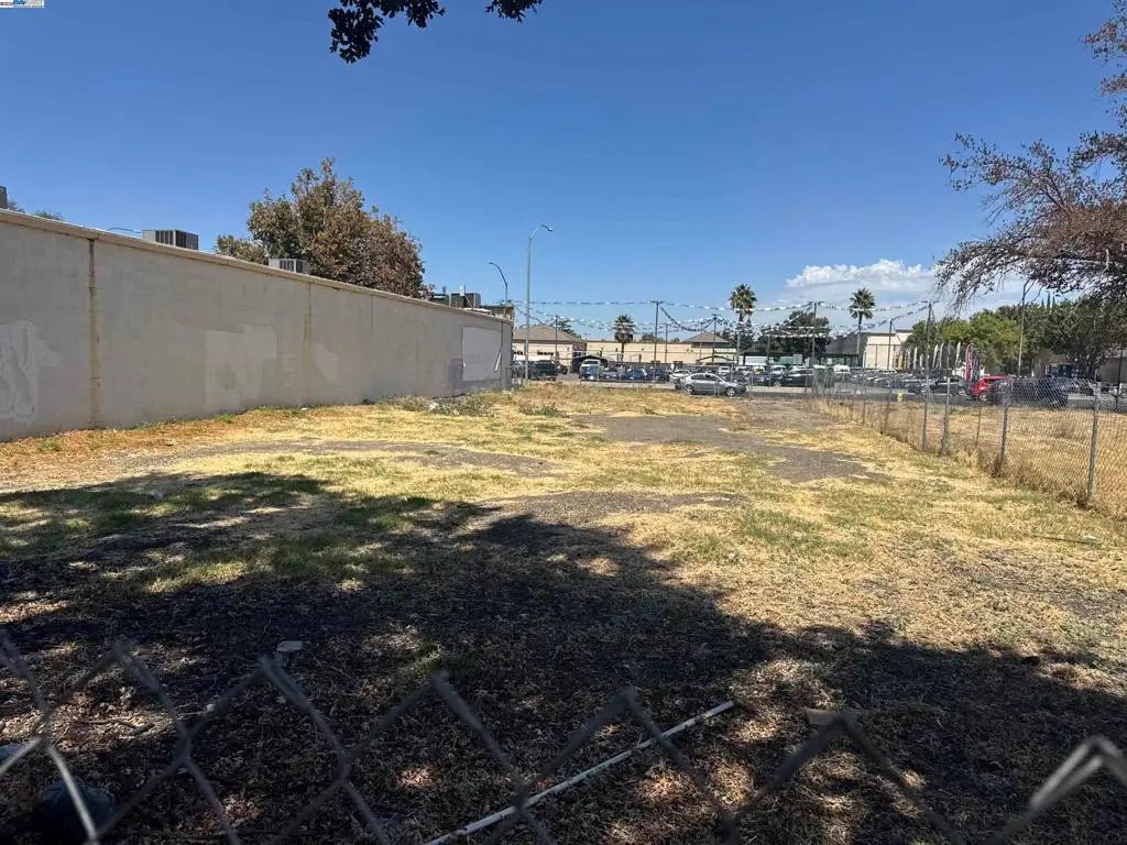 546 W Grant Line Rd, Tracy, CA 95376 - Image #1