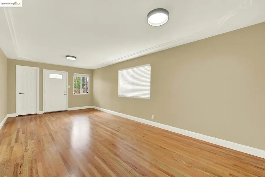 2125 2125 102nd Ave, Oakland, CA 94603 - #3