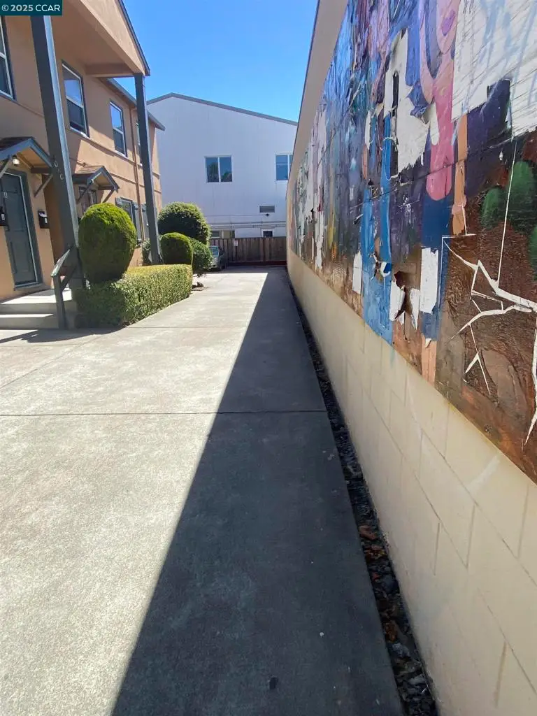 4010 Macdonald Ave, Richmond, CA 94805 - Image #2