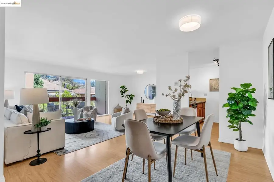 288 Whitmore St #220, Oakland, CA 94611 - Image #3