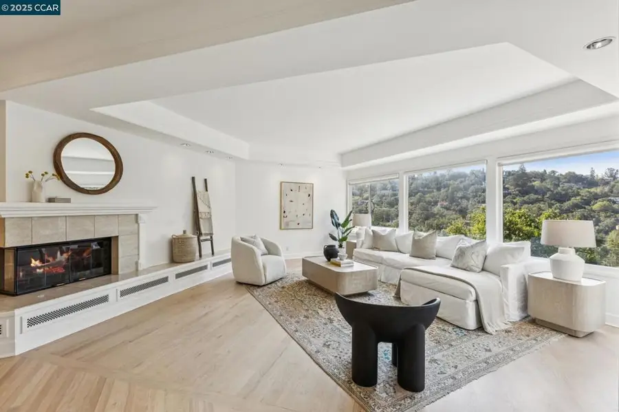 32 Dos Posos, Orinda, CA 94563 - #3