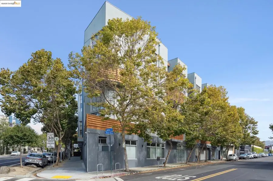3960 Adeline St #303, Emeryville, CA 94608 - Image #2