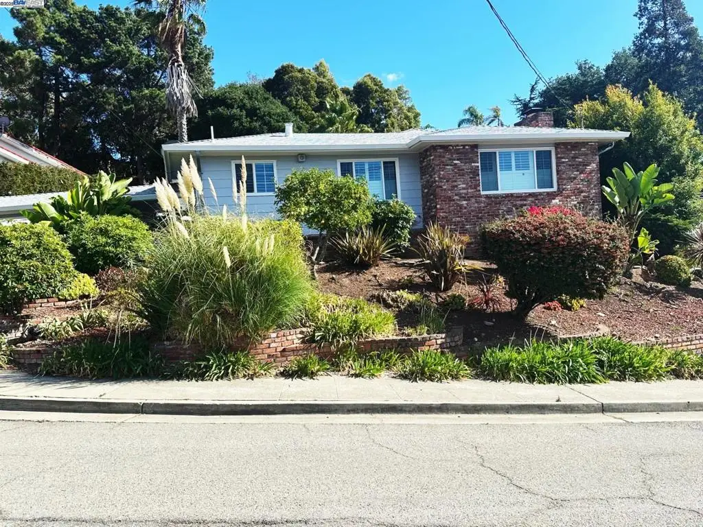 2 Sequoyah View Drive, Oakland, CA 94605 - Image #1