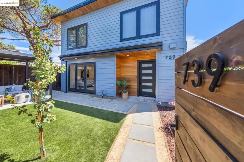 739 61st St, Oakland, CA 94609 - Image #1