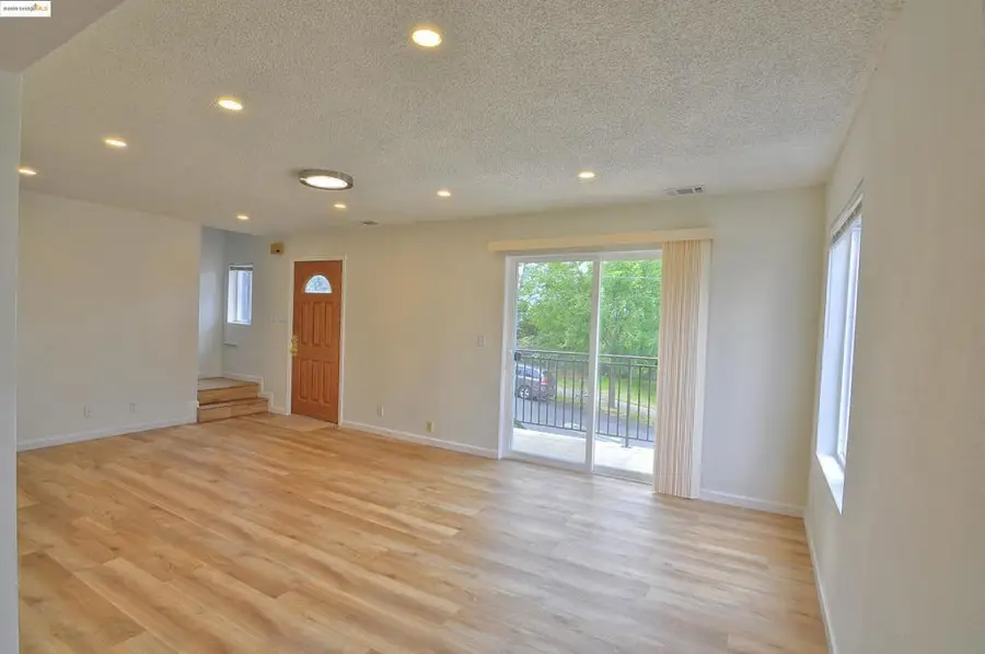 1604 E 19th St, Oakland, CA 94606 - Image #3
