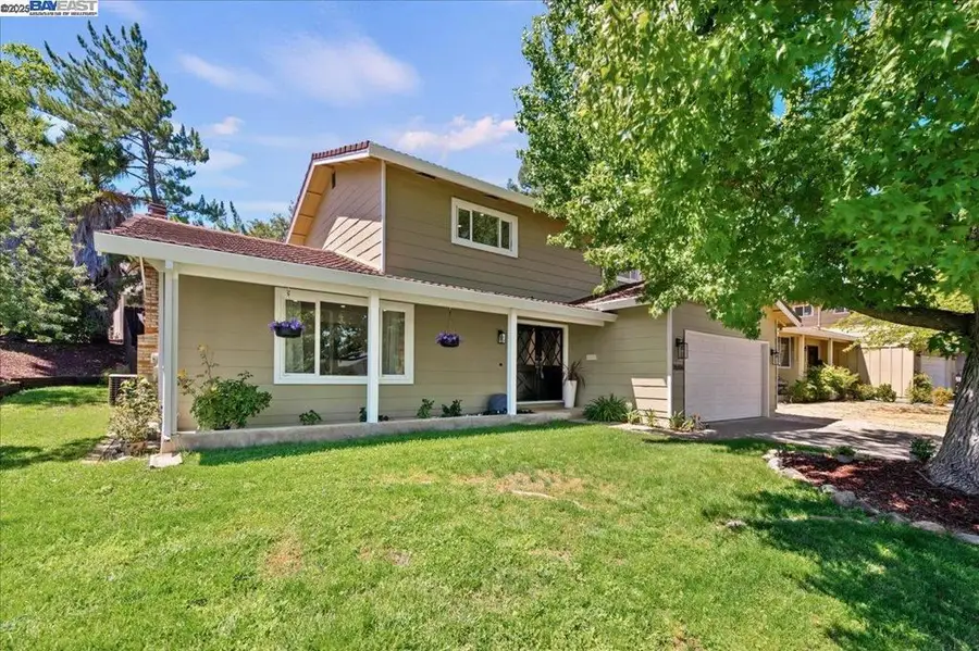 7606 Desertwood Ln, Pleasanton, CA 94588 - Image #3