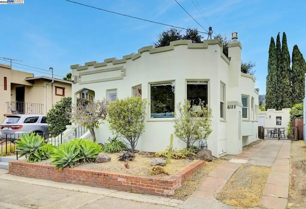 6120 Camden St, Oakland, CA 94605 - Image #1