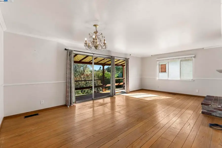 24498 2nd St, Hayward, CA 94541 - Image #3