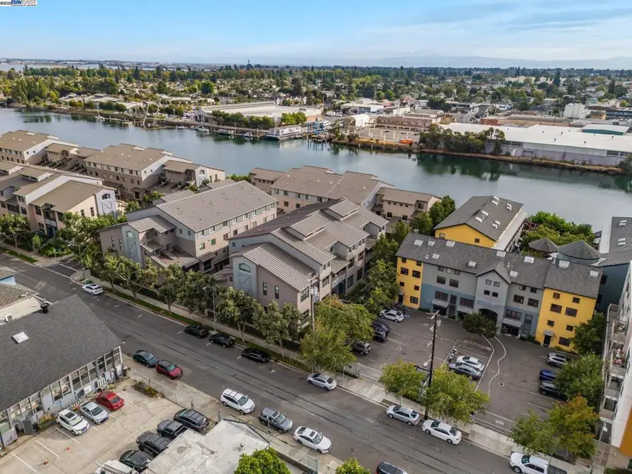 303 Bowsman Ct #144, Oakland, CA 94601 - Image #2