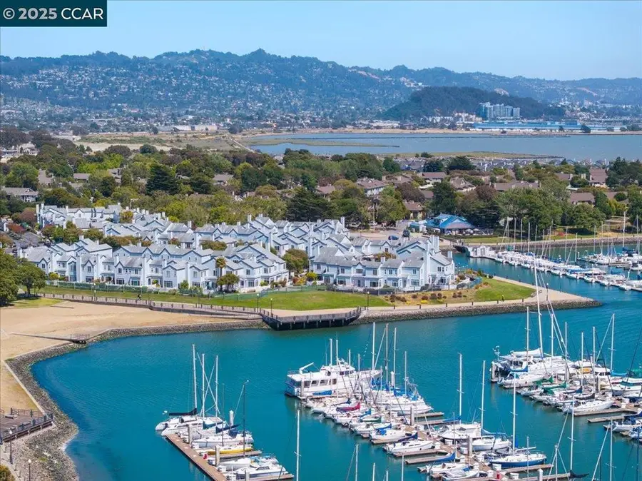 609 Commodore Dr, Richmond, CA 94804 - Image #2