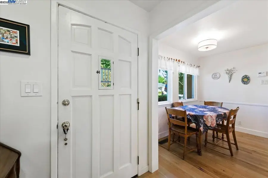 1834 Brooktree Way, Pleasanton, CA 94566 - Image #2