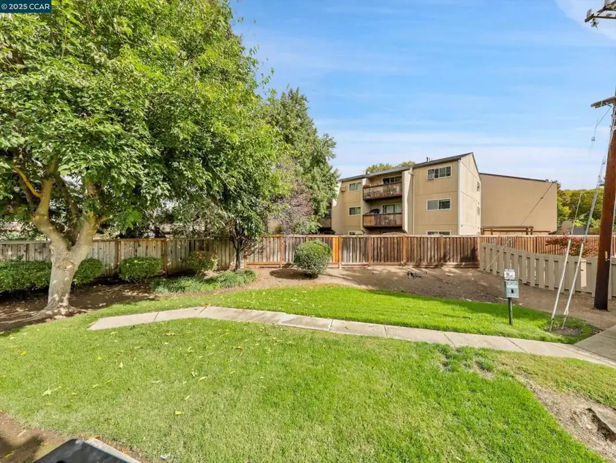 2033 Sierra Rd #10, Concord, CA 94518 - Image #3