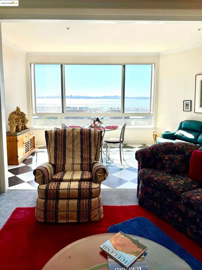 1400 Pinnacle Ct #208, Richmond, CA 94801 - Image #2