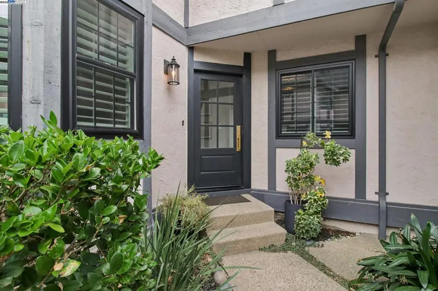 156 Haslemere Ct, Lafayette, CA 94549 - Image #3