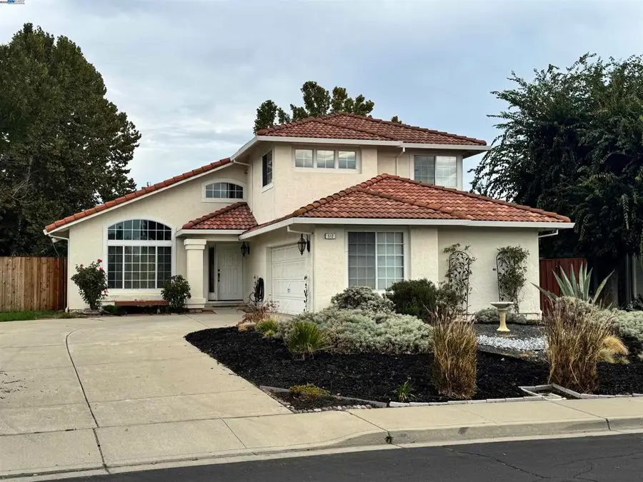 512 Hacienda Dr, Oakley, CA 94561 - Image #2