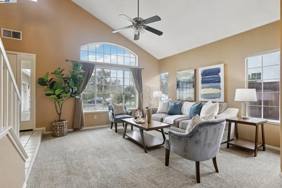 512 Hacienda Dr, Oakley, CA 94561 - Image #3