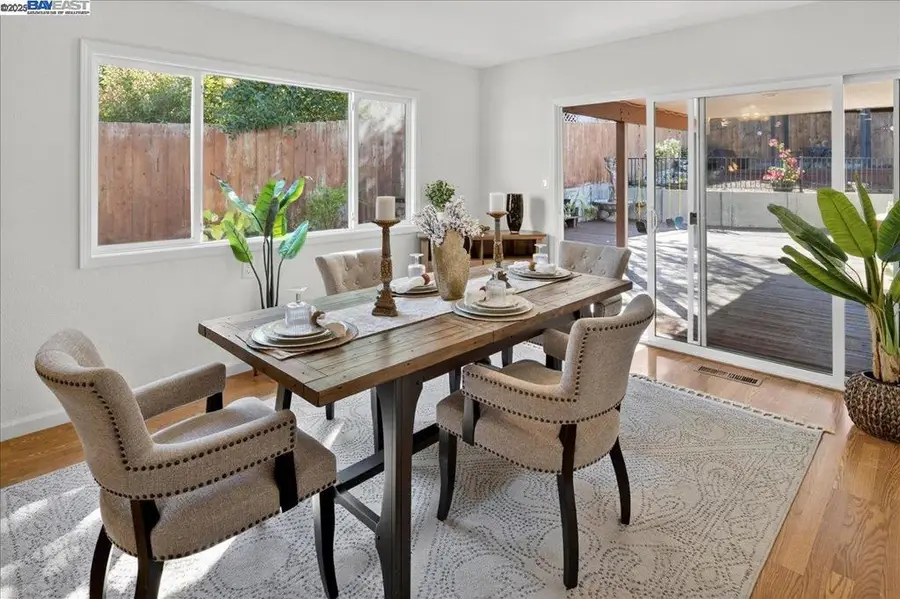 18201 Lake Chabot Rd, Castro Valley, CA 94546 - Image #3