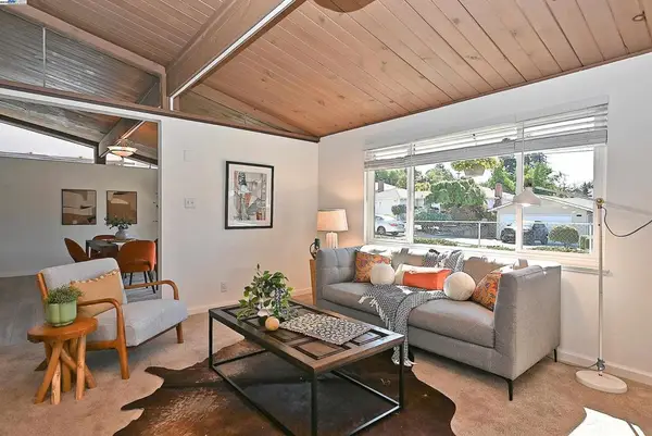 4602 Emily Ct, Castro Valley, CA 94546