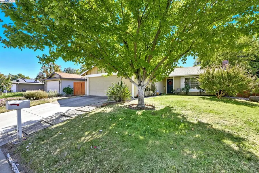 9436 Bravo Way, Sacramento, CA 95826 - Image #2