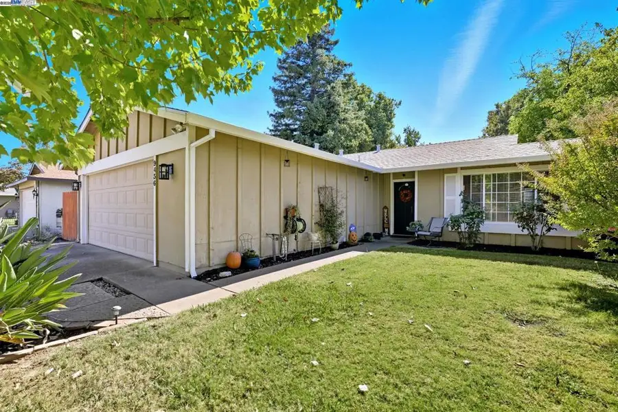 9436 Bravo Way, Sacramento, CA 95826 - Image #3