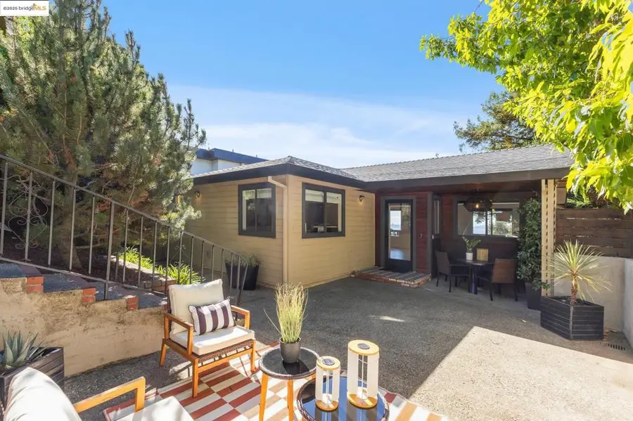 17032 Broadway Ter, Oakland, CA 94611 - Image #3