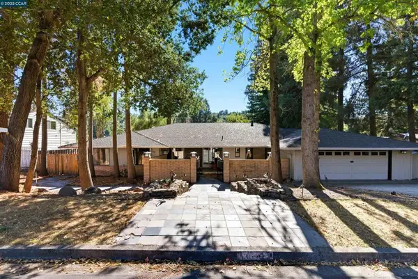 3749 St Francis Dr, Lafayette, CA 94549