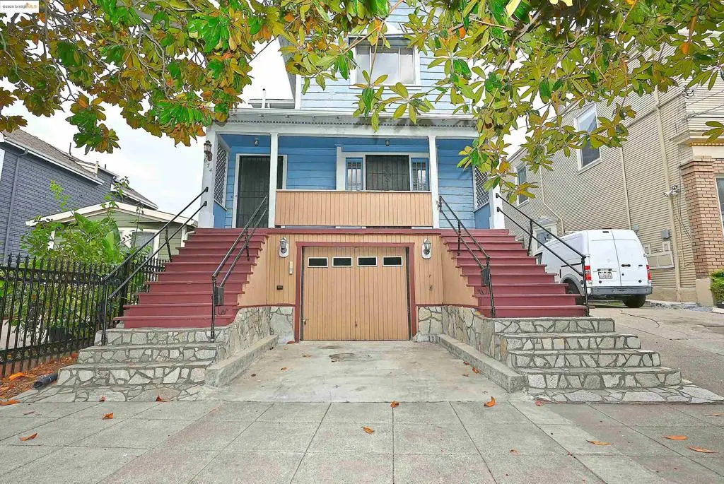 672 33rd St, Oakland, CA 94609 - #1