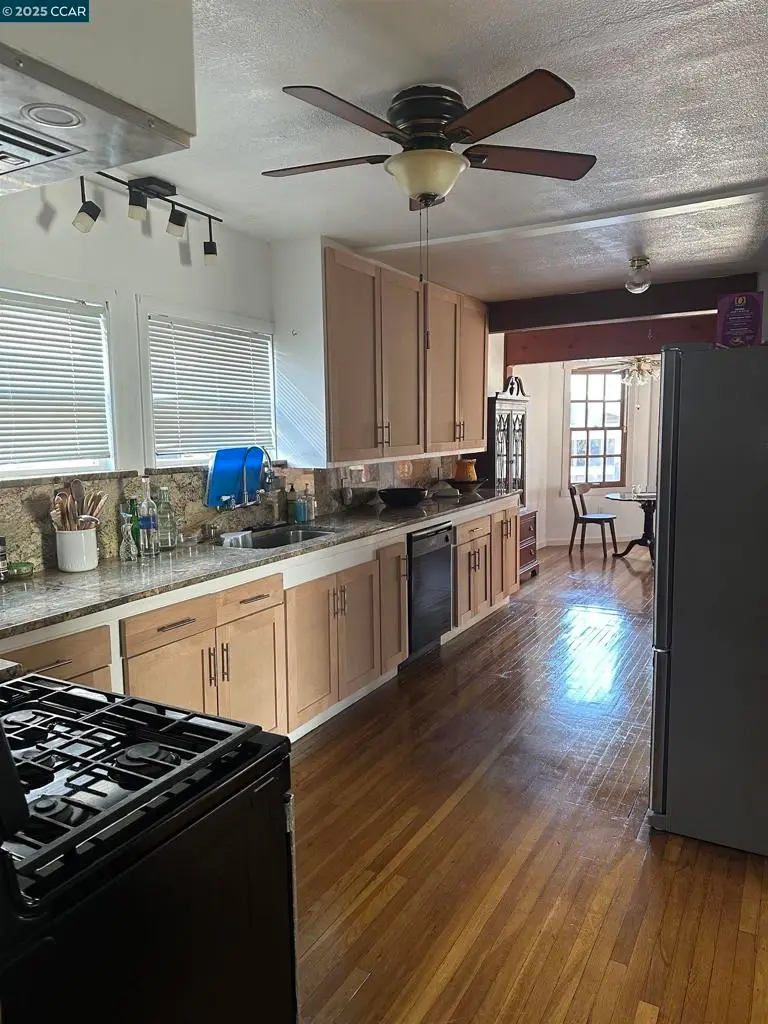 2700 Coolidge Ave, Oakland, CA 94601 - Image #3