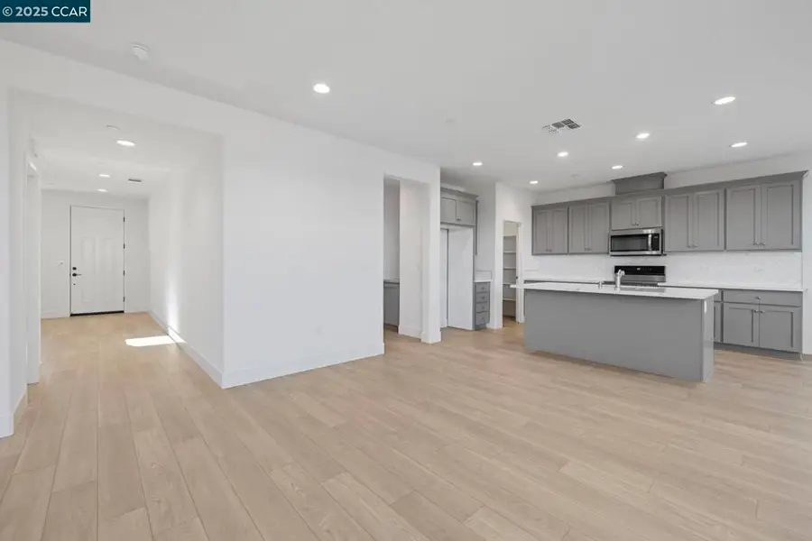 2213 Delta View Avenue, Sacramento, CA 95832 - Image #2