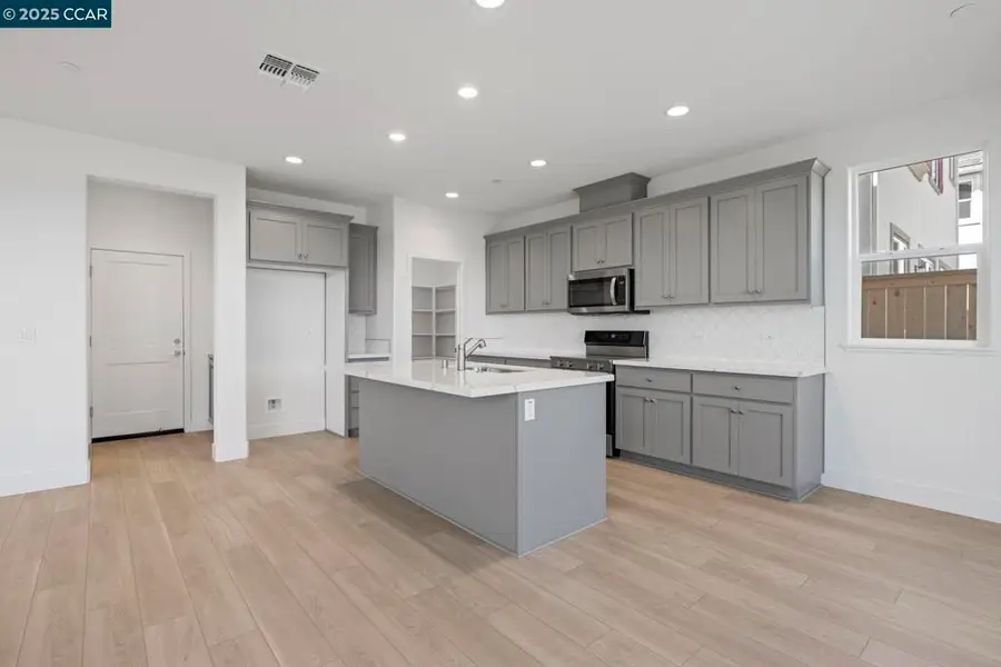 2213 Delta View Avenue, Sacramento, CA 95832 - Image #3