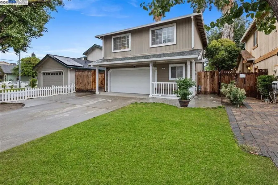 60 W South St, Tracy, CA 95376 - #2