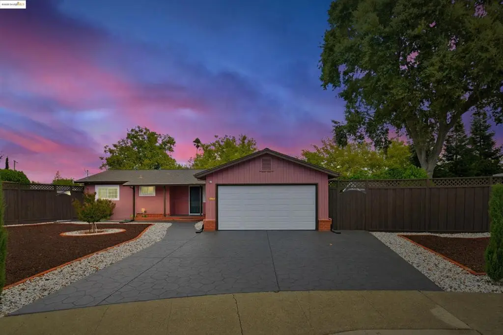 3861 Maplewood Ct, Concord, CA 94519 - Image #1