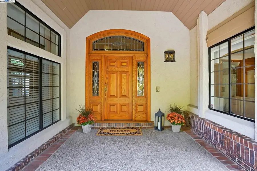 5045 Blackhawk Dr, Danville, CA 94506 - Image #3