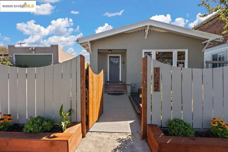 1342 Russell St, Berkeley, CA 94702 - Image #3
