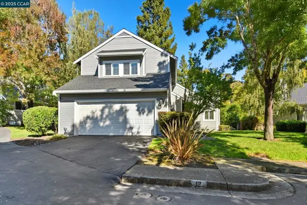 12 Moss Ln, Lafayette, CA 94549