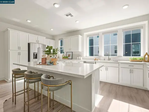 850 Heaven Ct, Hayward, CA 94544