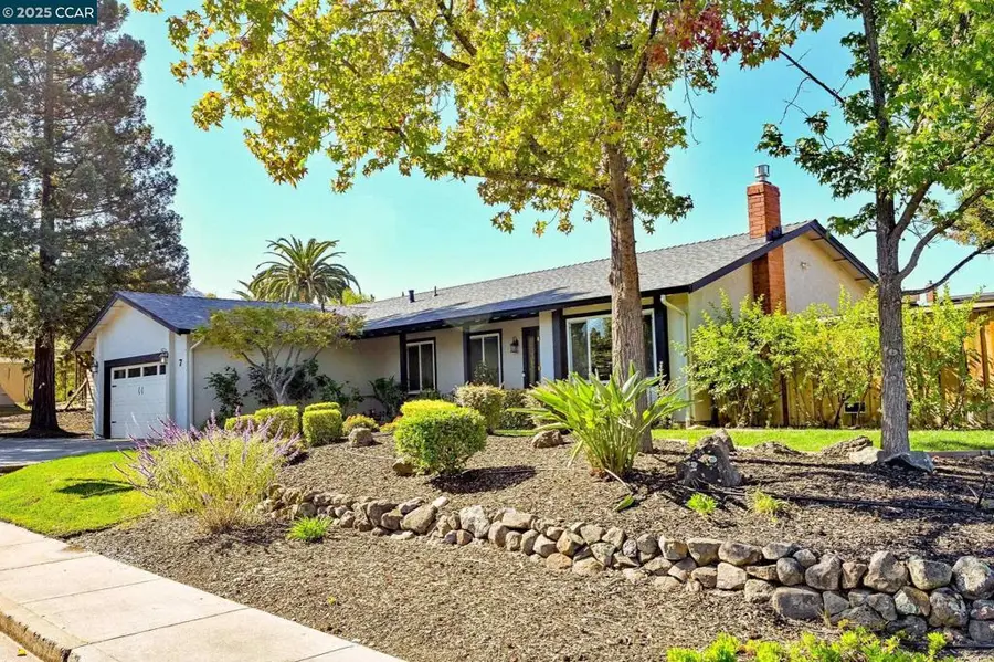 7 Atchinson Stage Rd, Clayton, CA 94517 - Image #2